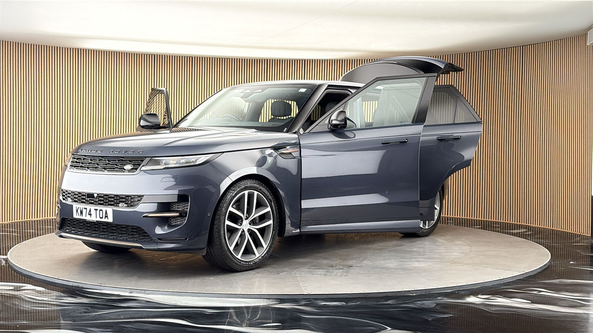 More views of Land Rover Range Rover Sport