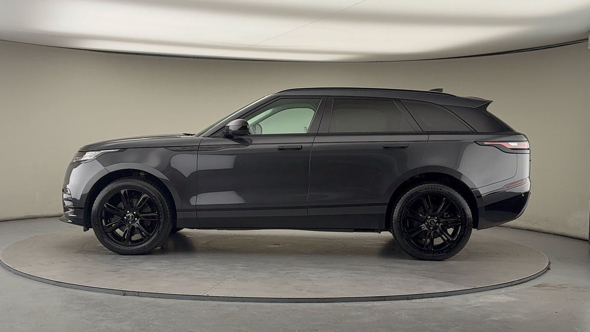 Land Rover Range Rover Velar Image 15