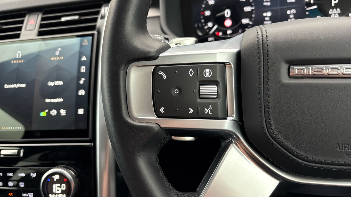Land Rover Discovery Image 13