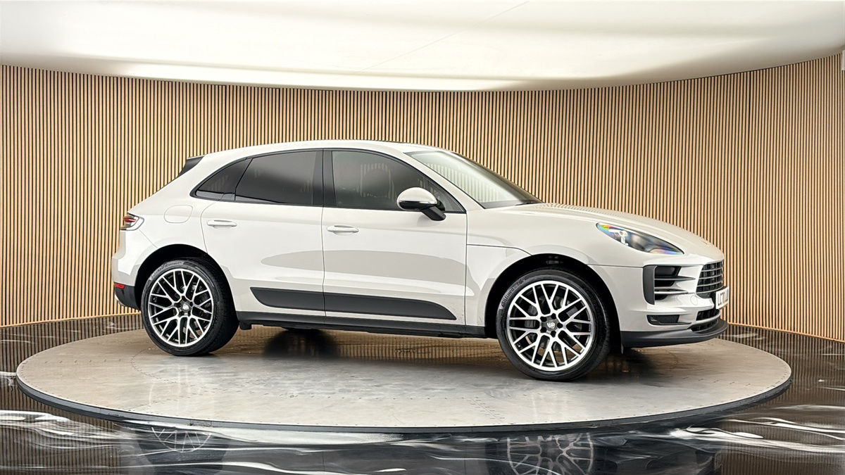 More views of Porsche Macan