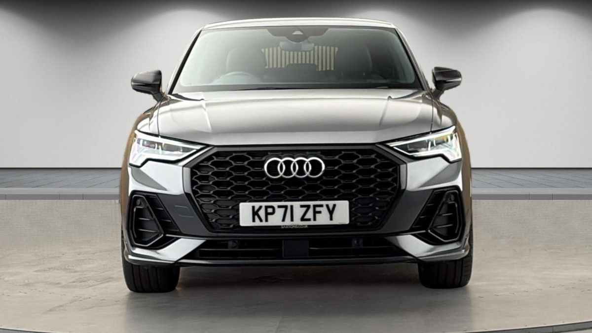 Audi Q3 Image 5