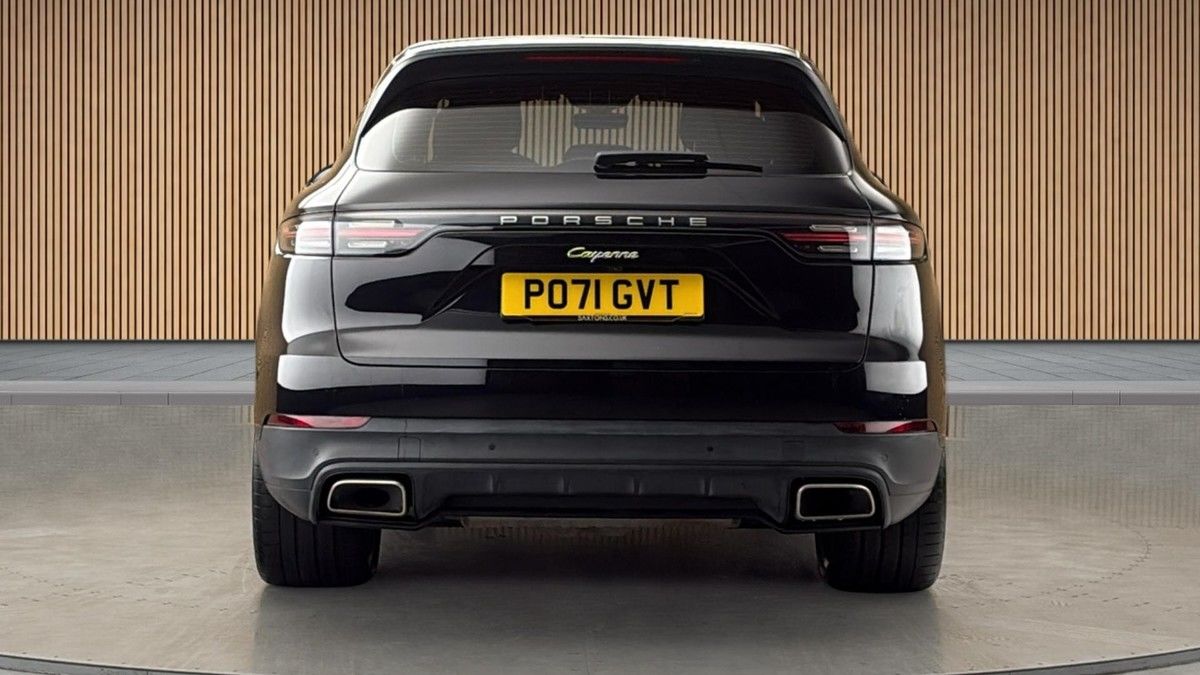 Porsche Cayenne Image 4