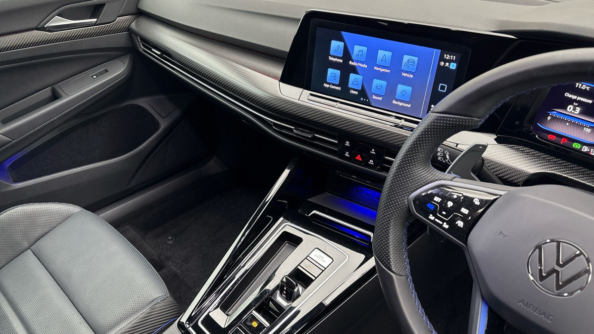 Volkswagen Golf Image 18