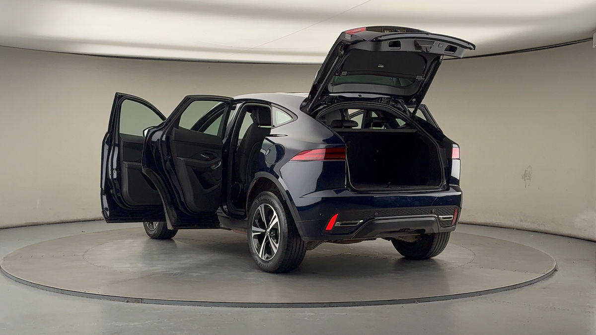 Jaguar E-PACE Image 23