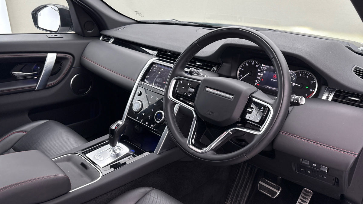 Land Rover Discovery Sport Image 5