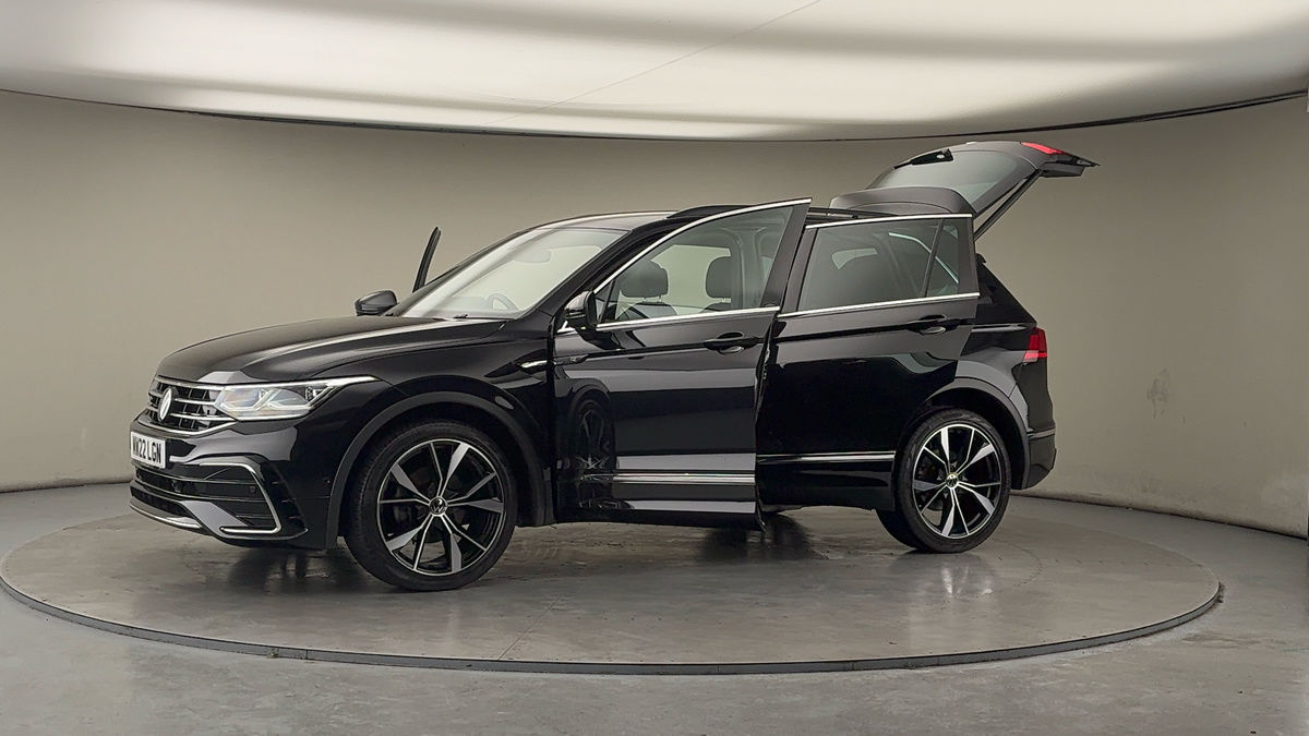 More views of Volkswagen Tiguan