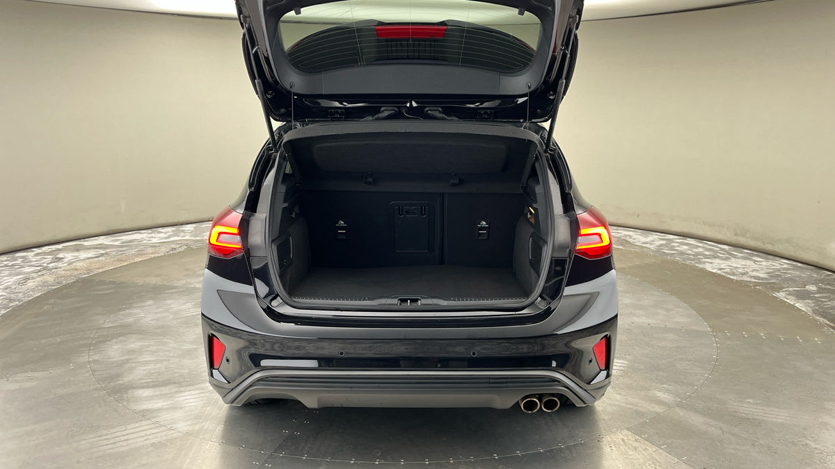 Ford Focus Image 11