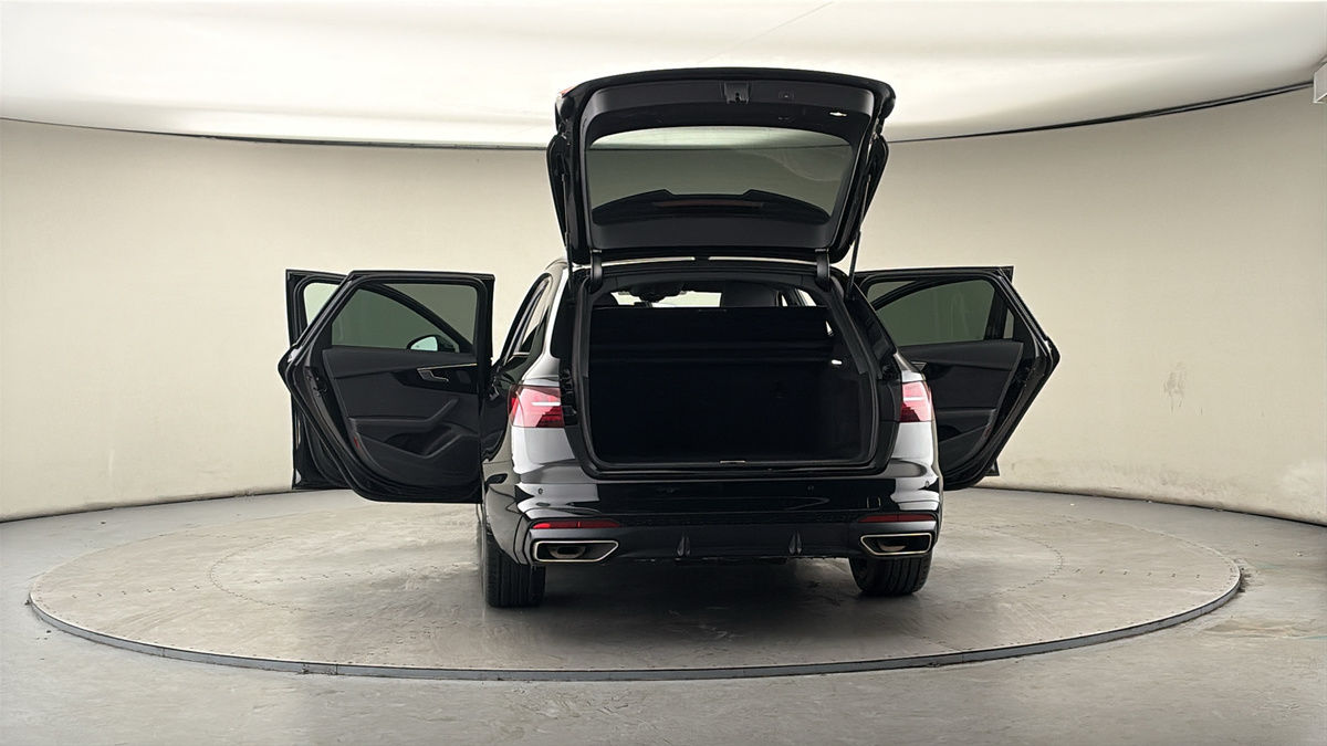 More views of Audi A4 Avant