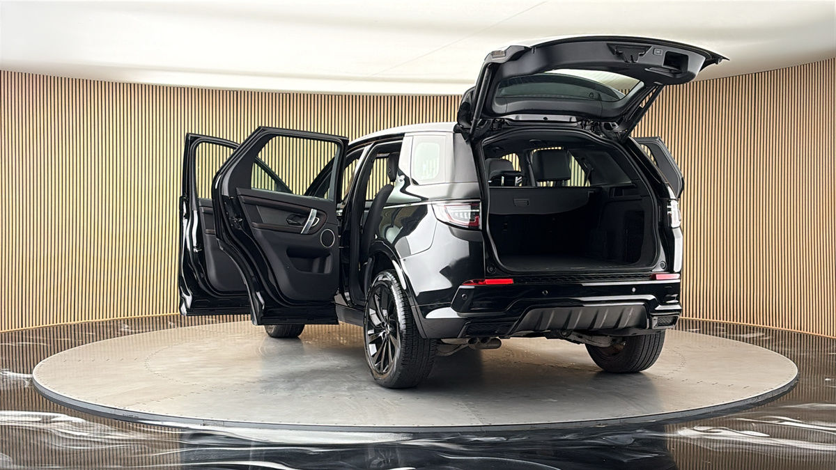 More views of Land Rover Discovery Sport