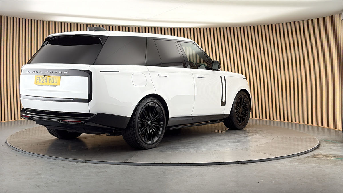 More views of Land Rover Range Rover