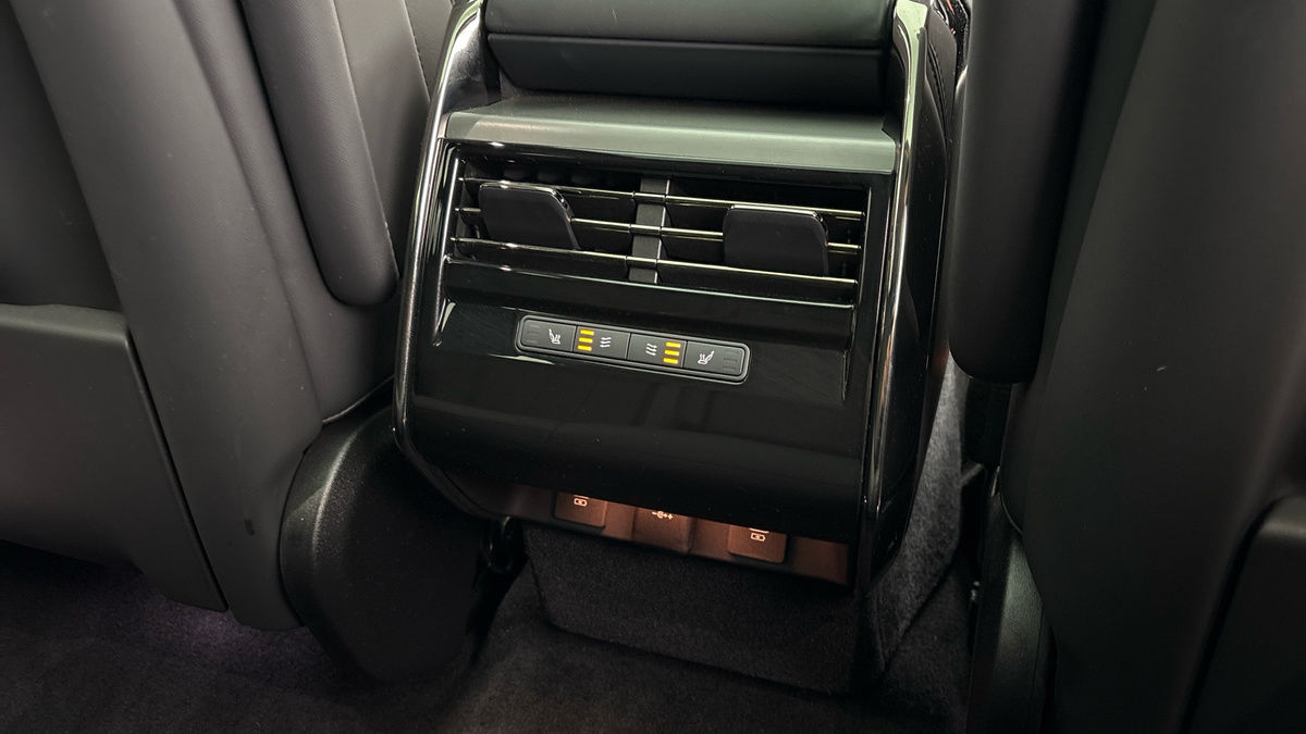 Land Rover Range Rover Sport Image 29