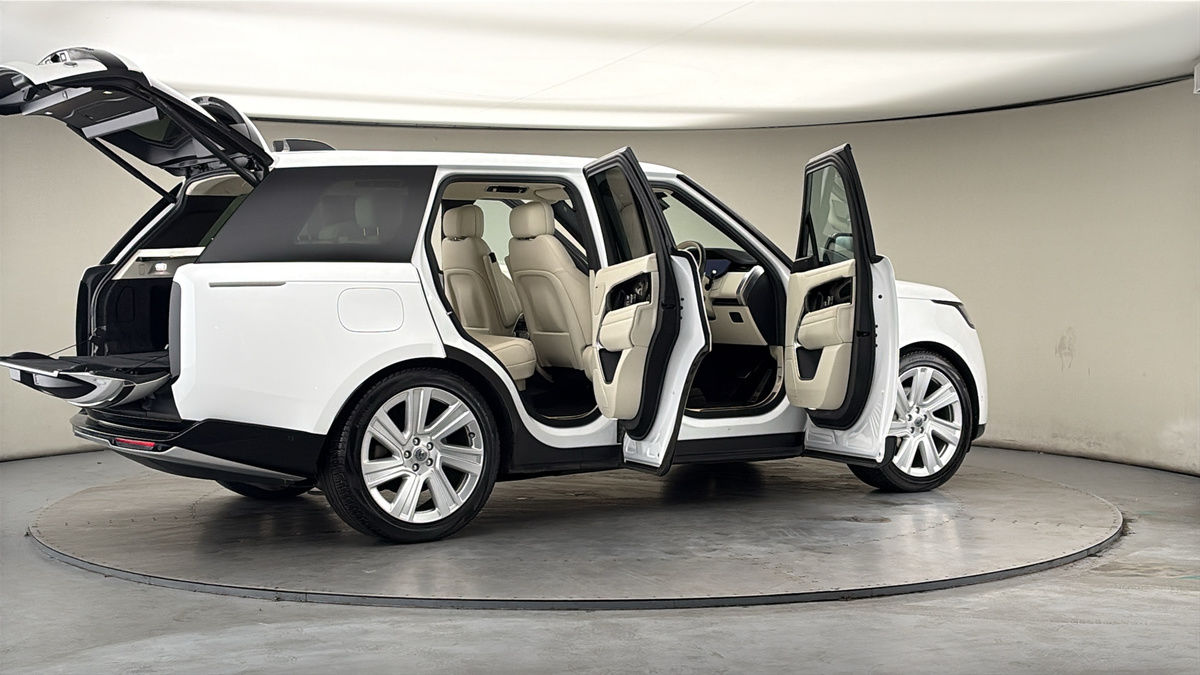 More views of Land Rover Range Rover