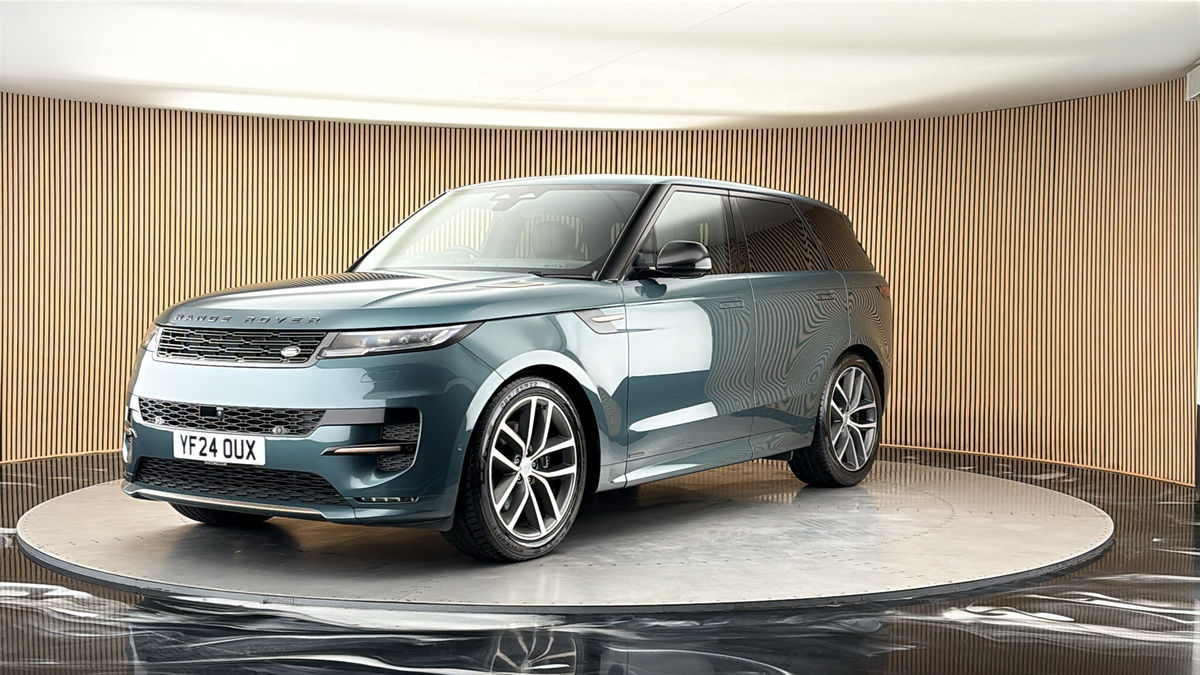 More views of Land Rover Range Rover Sport