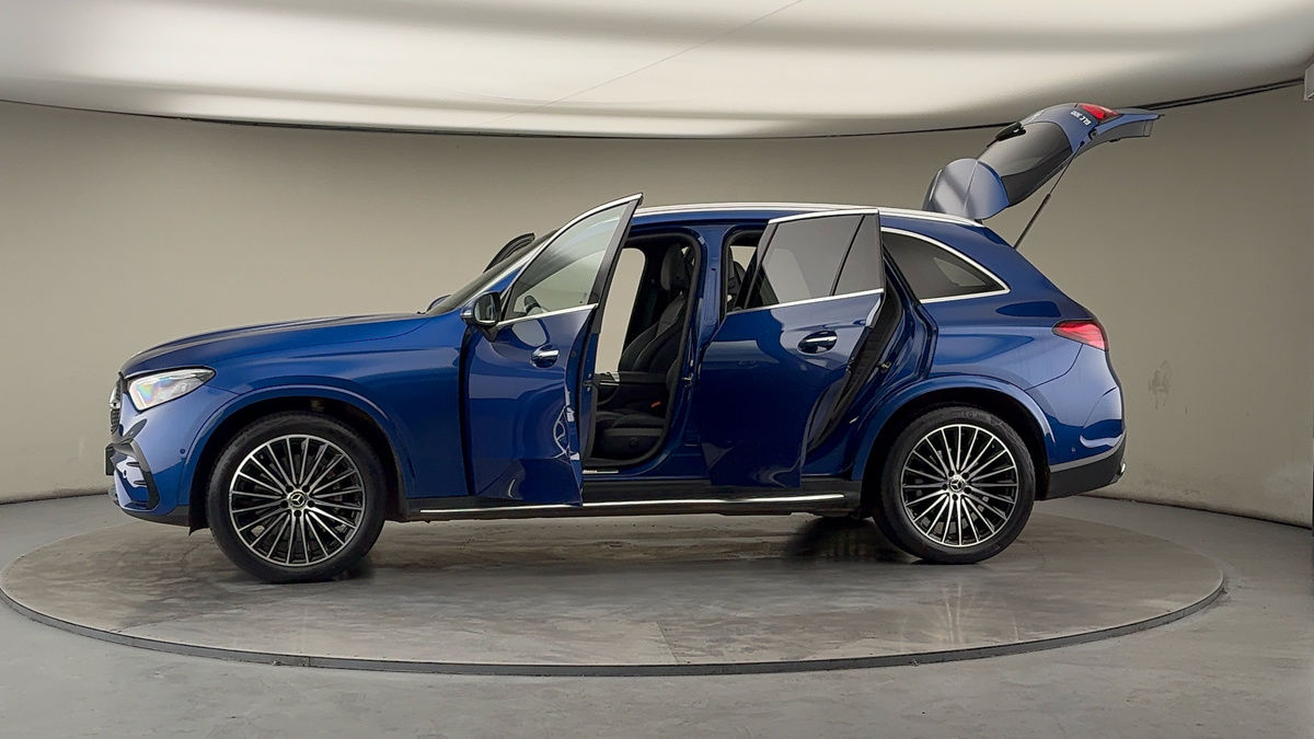 More views of Mercedes-Benz GLC