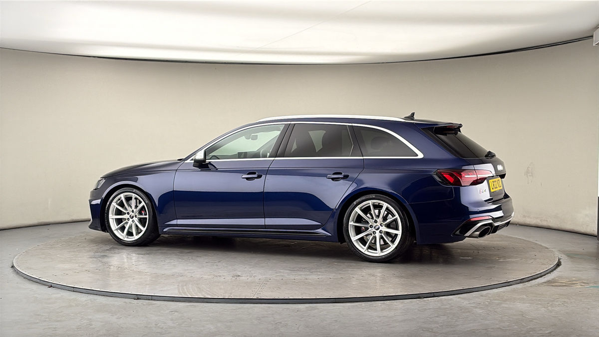 More views of Audi RS4 Avant