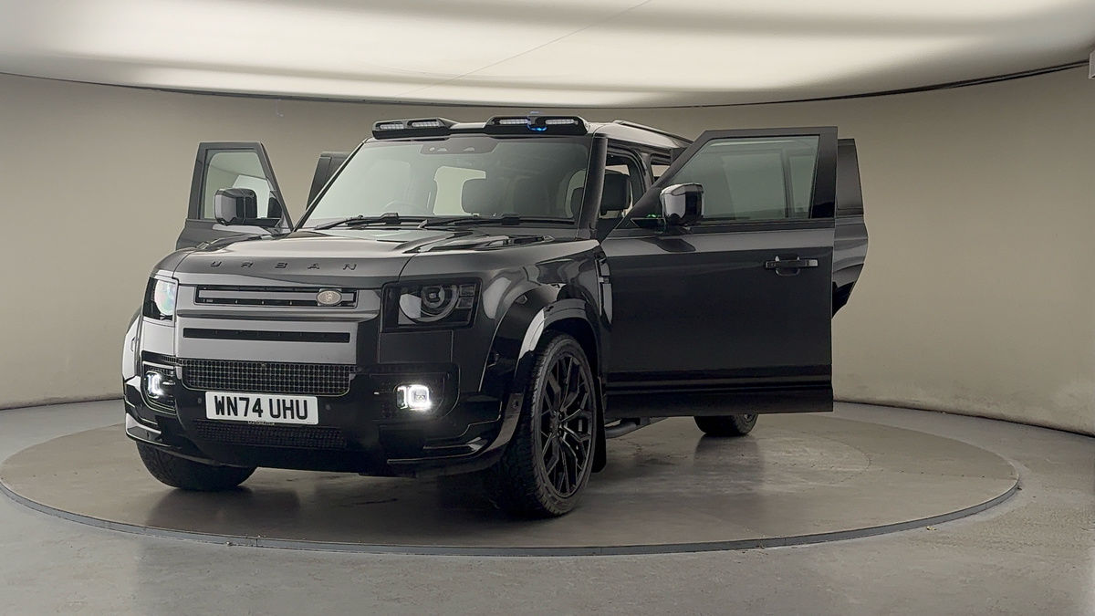 More views of Land Rover Defender 110