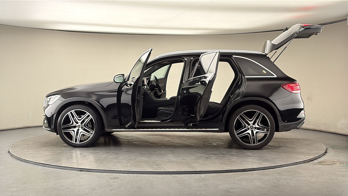 More views of Mercedes-Benz GLC
