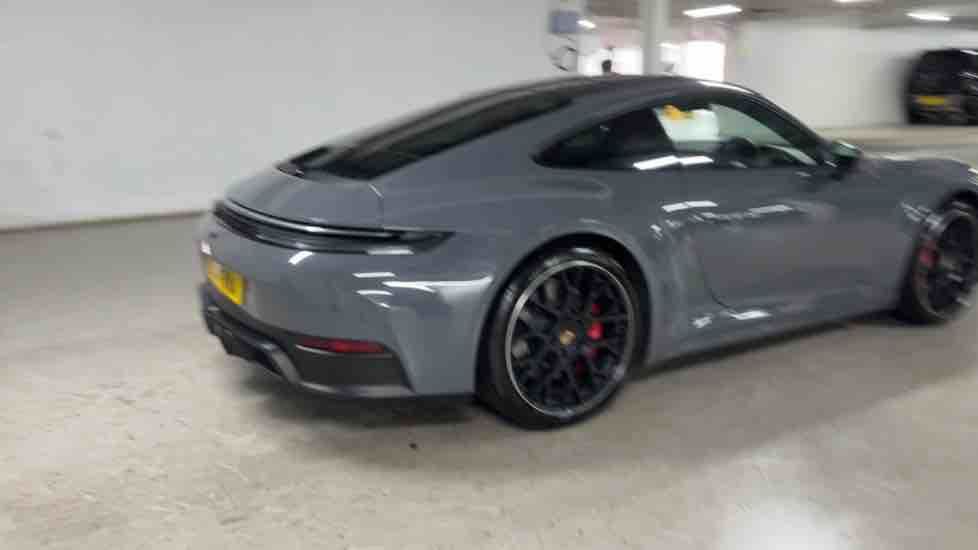 More views of Porsche 911
