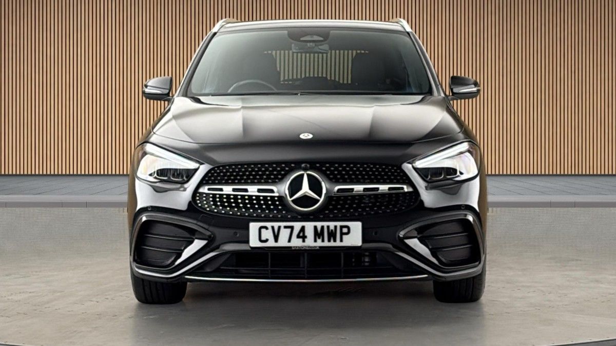 Mercedes-Benz GLA Image 3