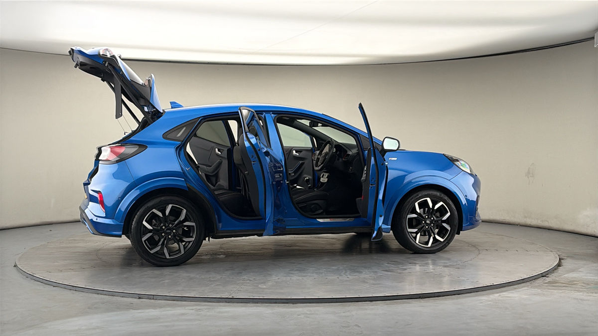 More views of Ford Puma