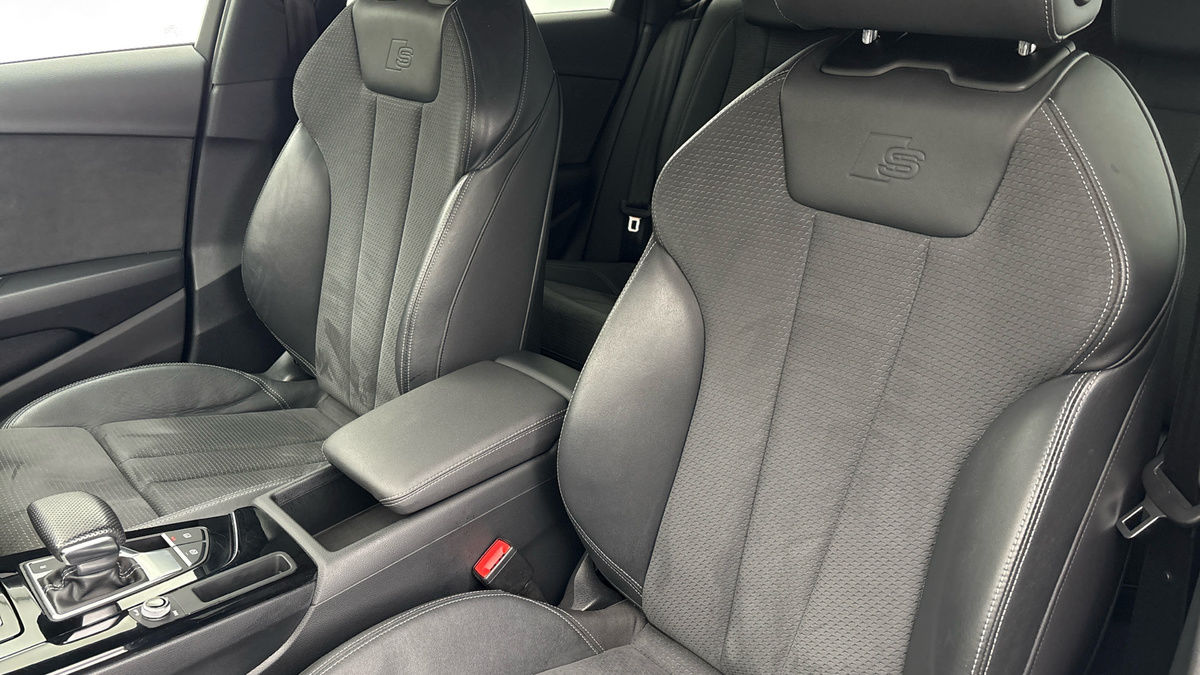 Audi A4 Avant Image 7