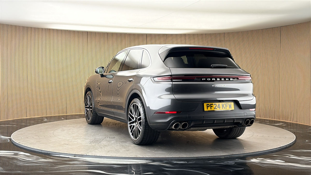 More views of Porsche Cayenne
