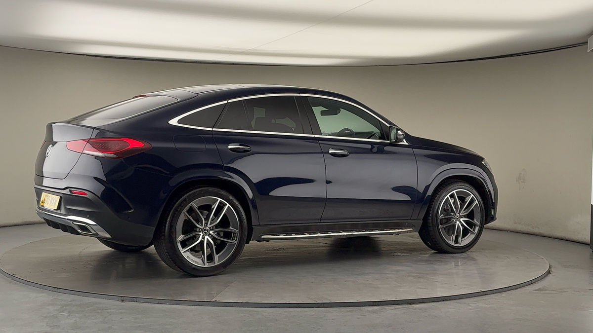 More views of Mercedes-Benz GLE