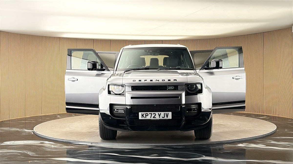 More views of Land Rover Defender 130