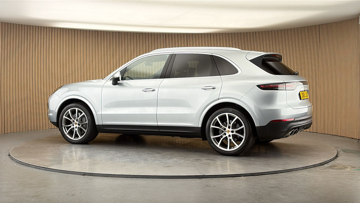 More views of Porsche Cayenne