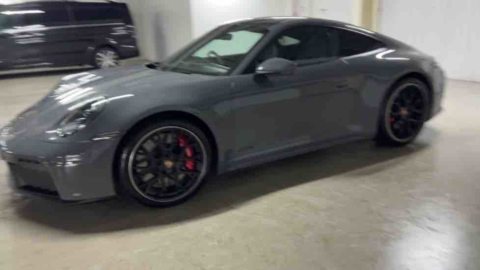 More views of Porsche 911
