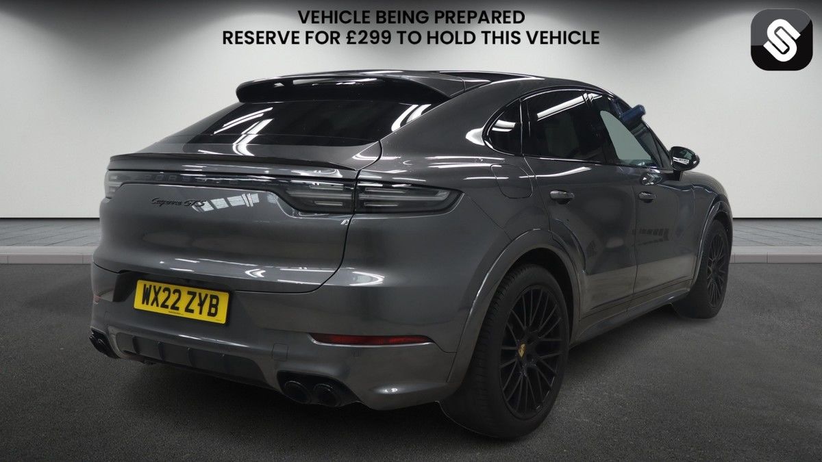 Porsche Cayenne Image 4