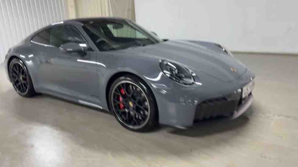 More views of Porsche 911