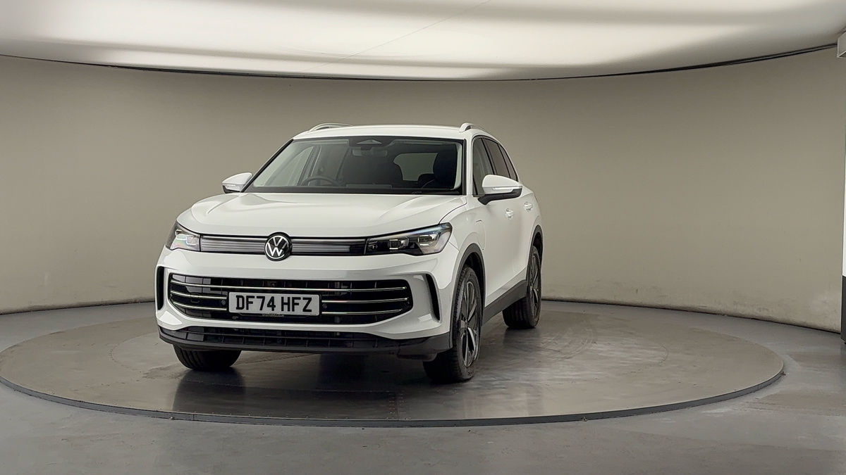 More views of Volkswagen Tiguan