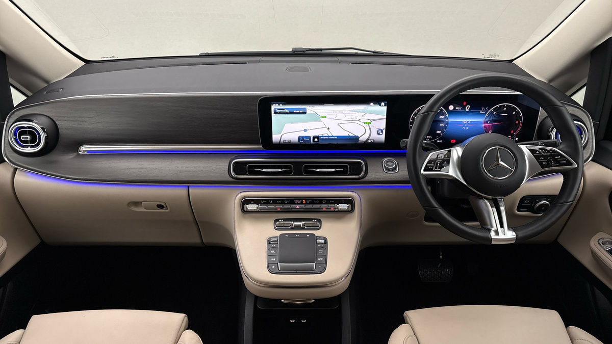 Mercedes-Benz V Class Image 12