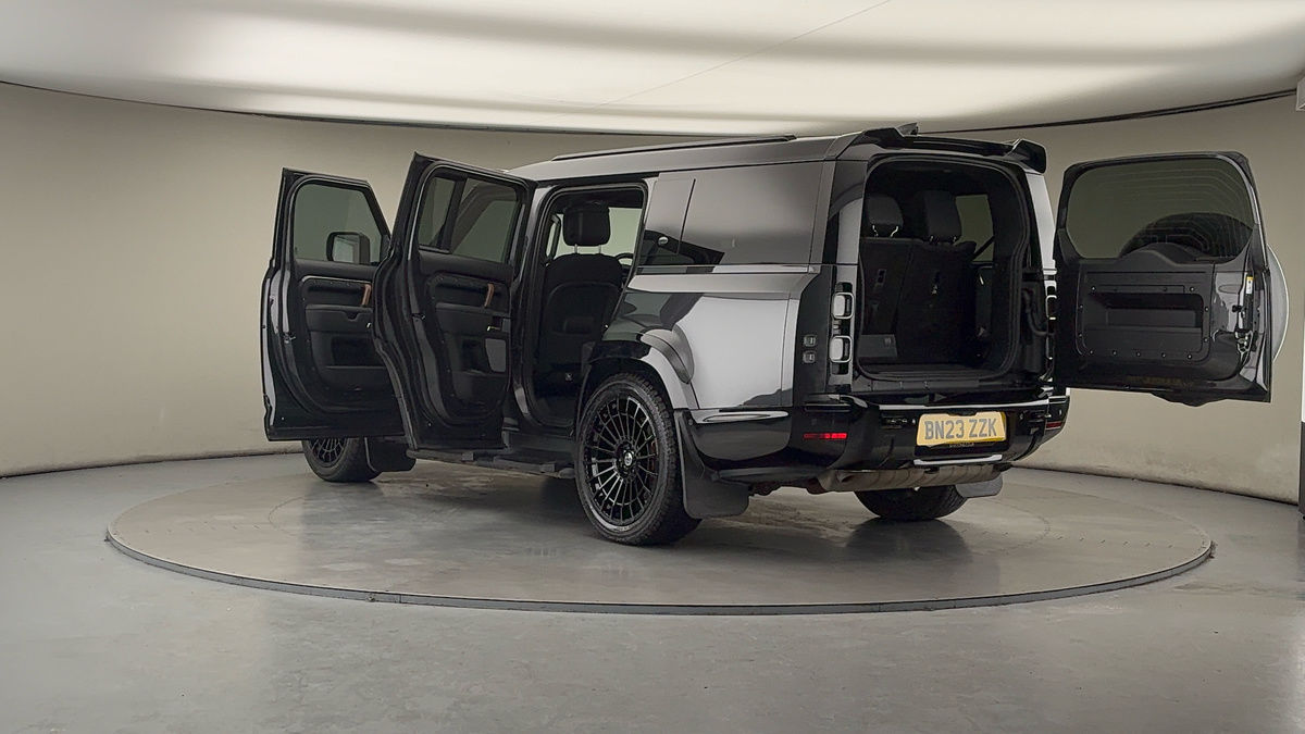 More views of Land Rover Defender 130