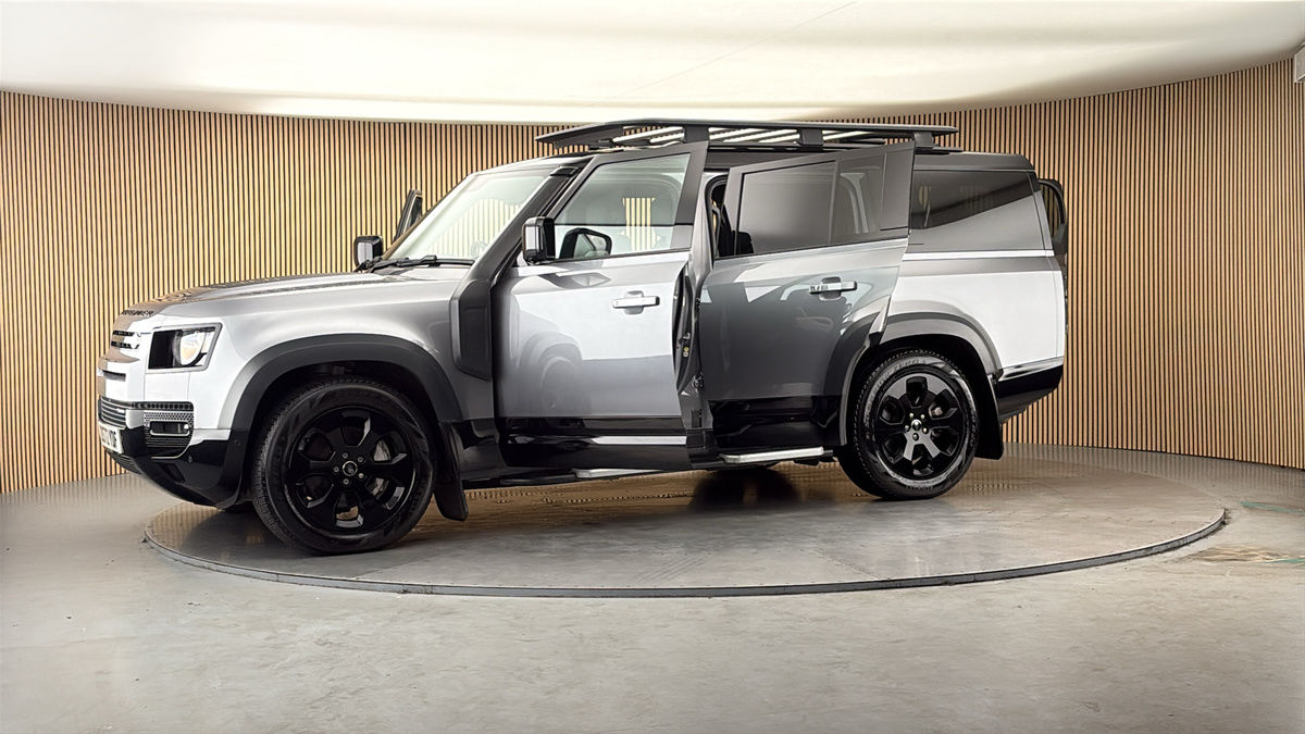 More views of Land Rover Defender 130