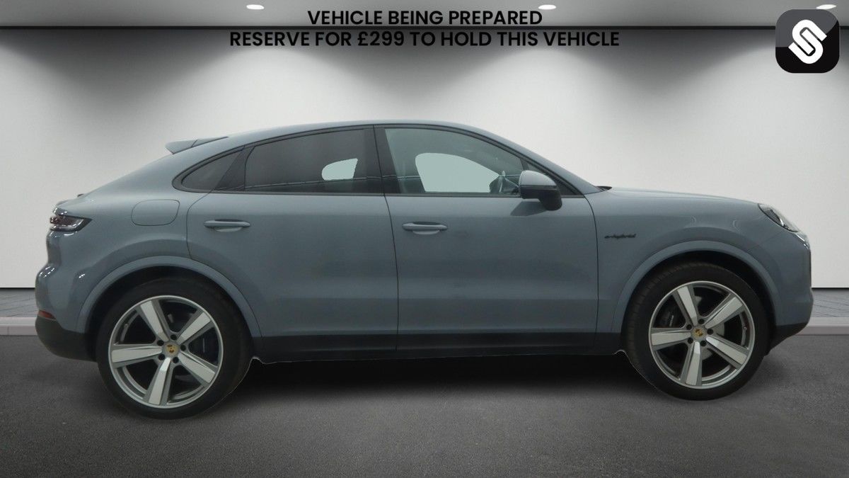 Porsche Cayenne Image 5
