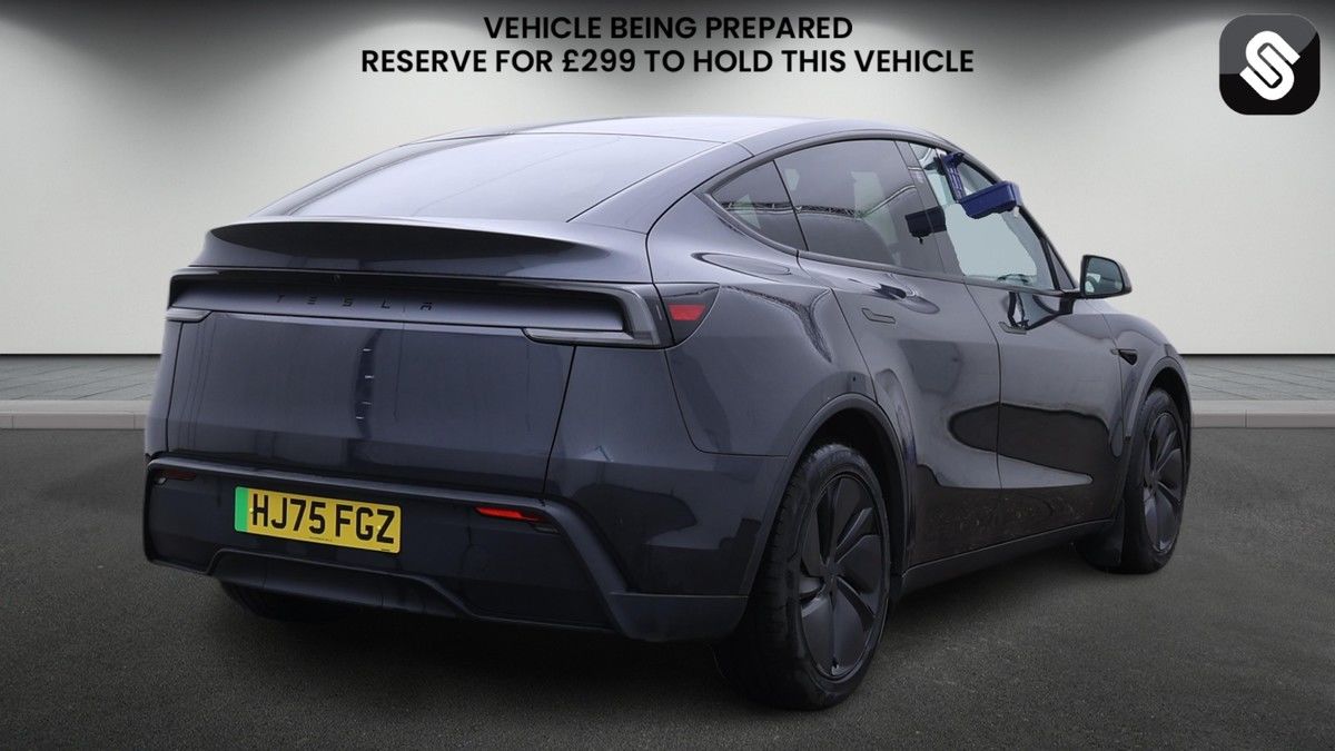 Tesla Model Y Image 4