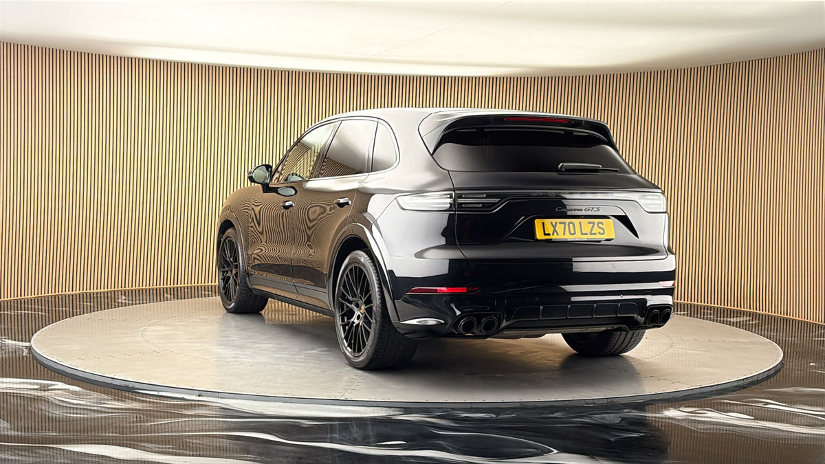 More views of Porsche Cayenne