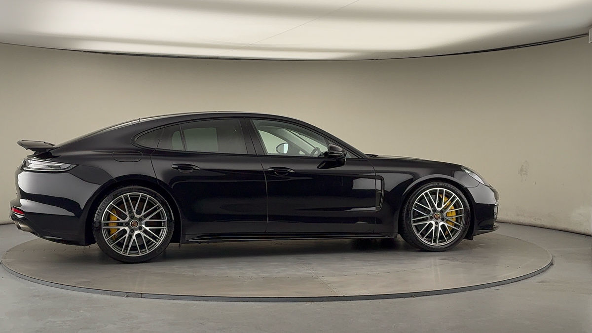 More views of Porsche Panamera