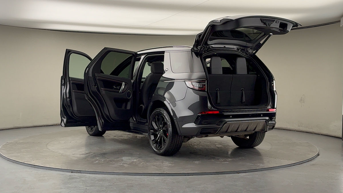 Land Rover Discovery Sport Image 23