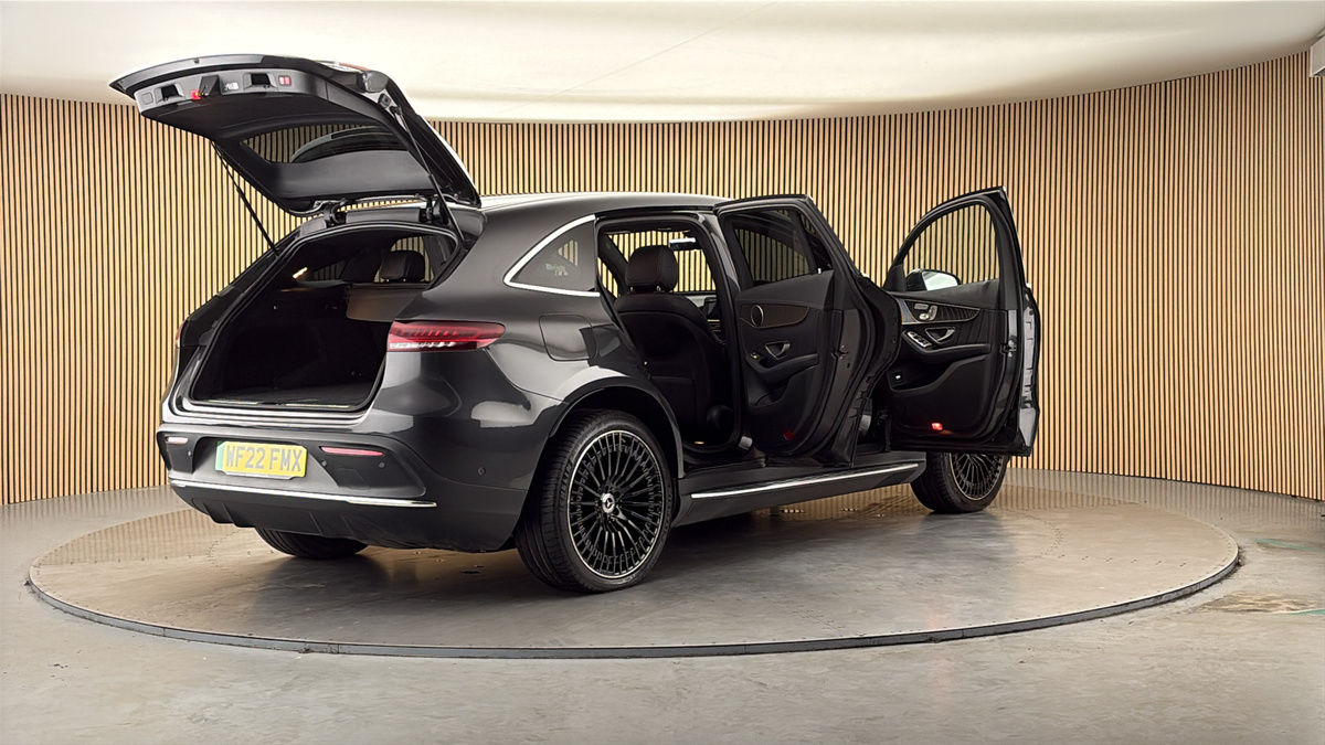 More views of Mercedes-Benz EQC