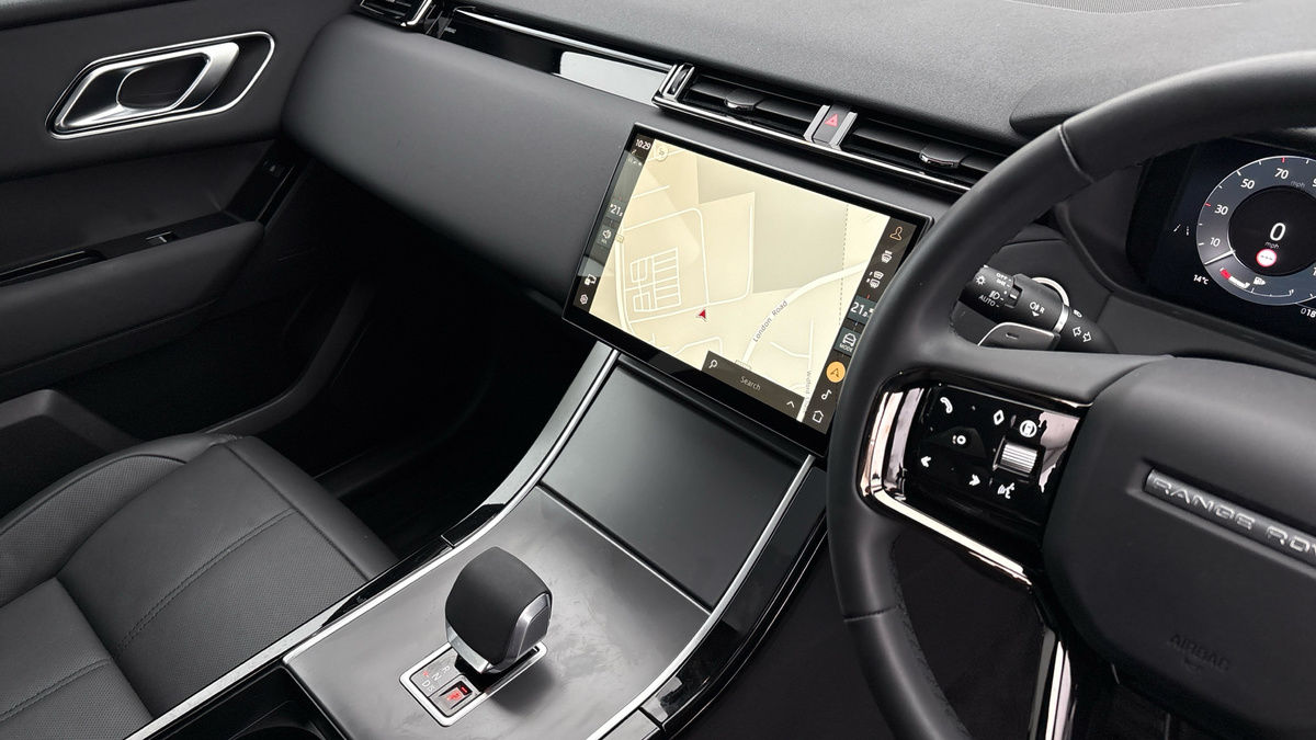 Land Rover Range Rover Velar Image 18