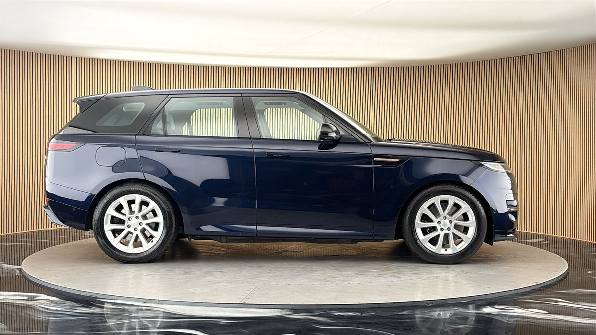 Land Rover Range Rover Sport Image 16