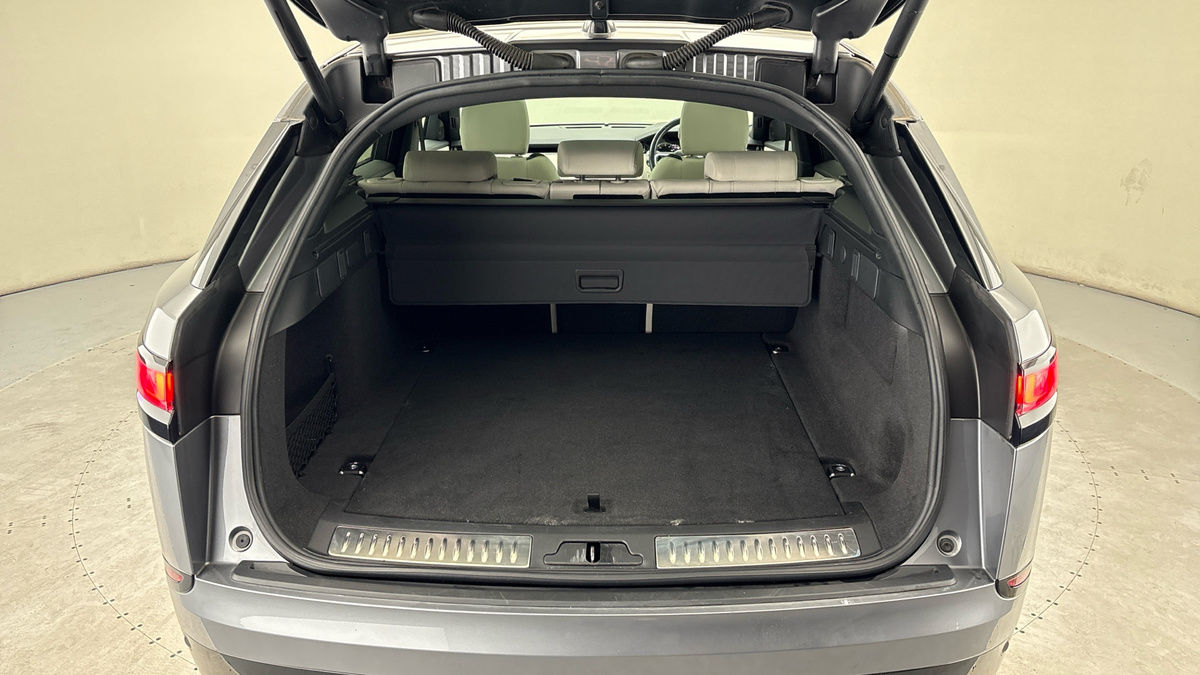 Land Rover Range Rover Velar Image 11