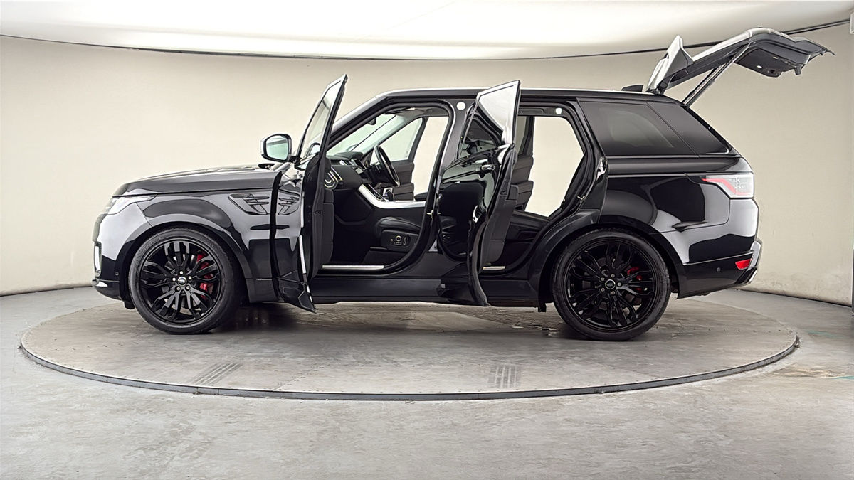 More views of Land Rover Range Rover Sport