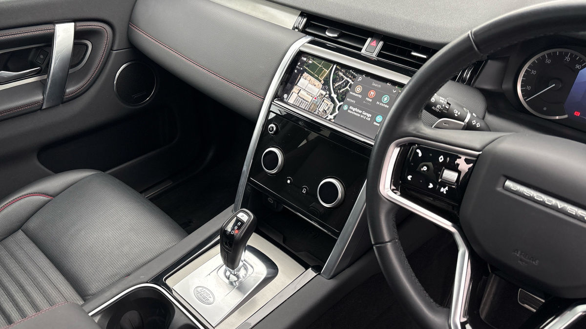 Land Rover Discovery Sport Image 18