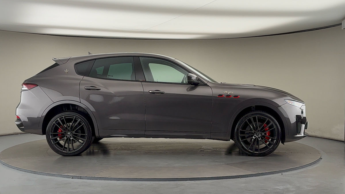 Maserati Levante Image 16