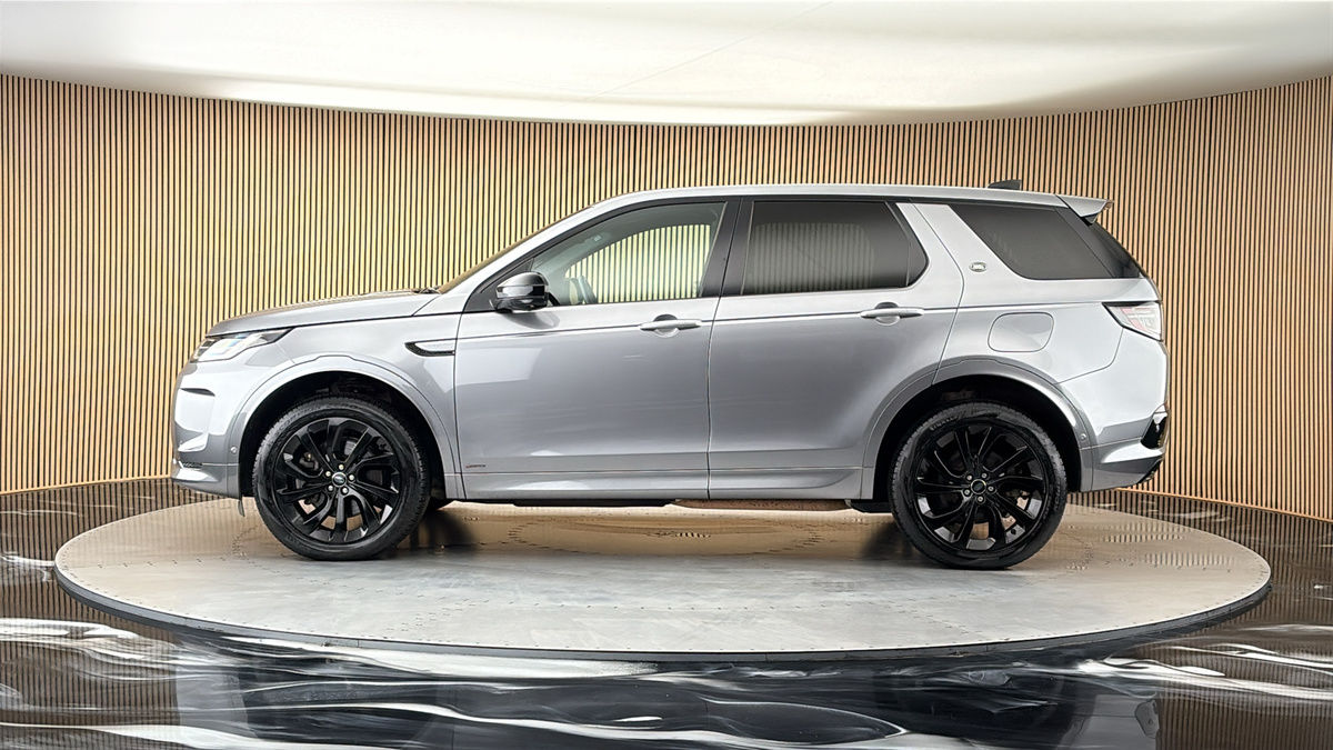 Land Rover Discovery Sport Image 15