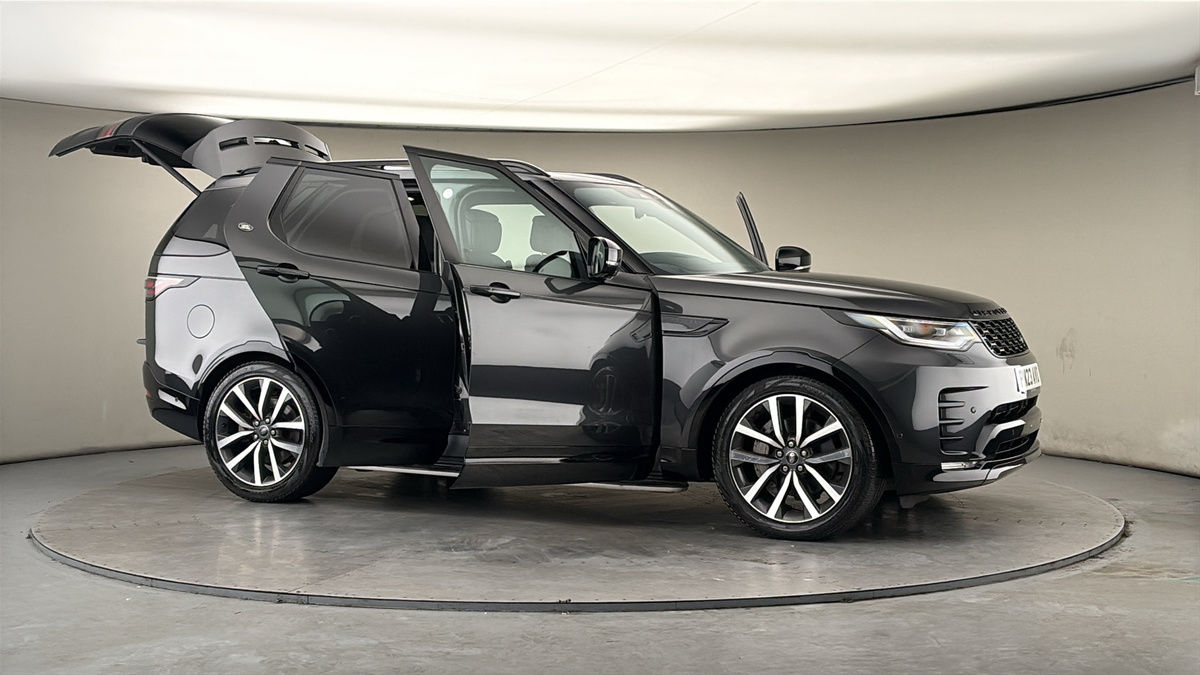 More views of Land Rover Discovery